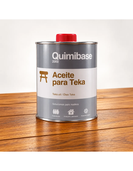 Aceite para Teka Quimibase 2000 sobre madera de teca tratada con aceite color teka, acabado cálido que realza la veta natural.